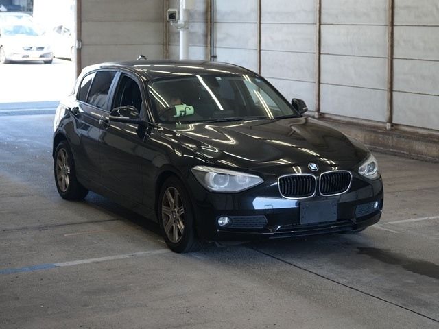 5006 Bmw 1 series 1A16 2012 г. (ARAI Bayside)